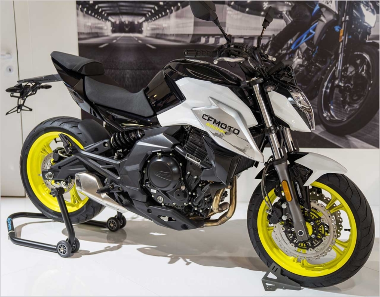 CFモト 650NK|中国勢の快進撃! EICMA 2021現地レポート【デザイン完成度UP&欧州ブランドとの提携に勢いアリ】