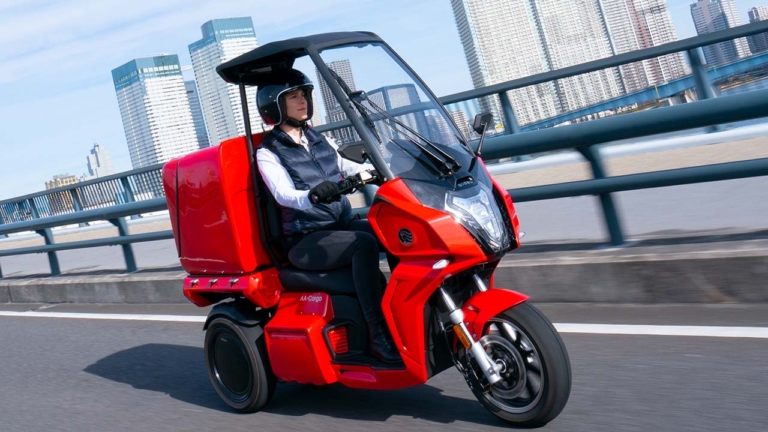 ニッポン 第5のバイクメーカーへ! aideaが原付二種の電動3輪バイクで国土交通省の型式認定を取得