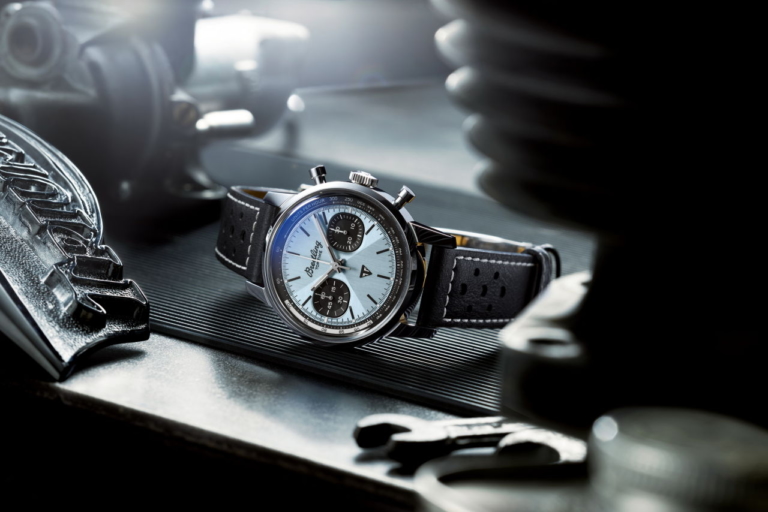 BREITLING TOP TIMEトライアンフ クロノグラフ|世界限定270台のトライアンフ「スピードツイン ブライトリング限定車」スイスの老舗時計メーカーとコラボ