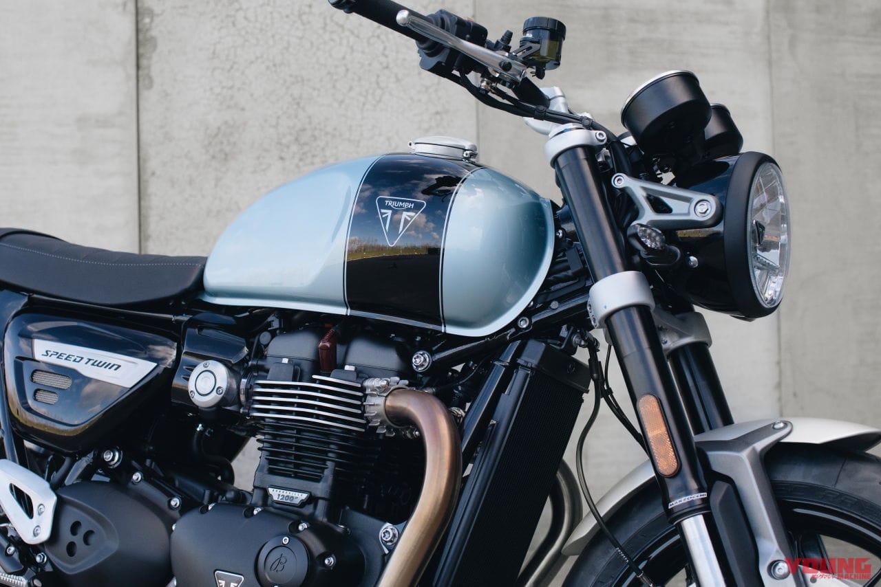 TRIUMPH SPEED TWIN BREITLING 限定モデル|世界限定270台のトライアンフ「スピードツイン ブライトリング限定車」スイスの老舗時計メーカーとコラボ
