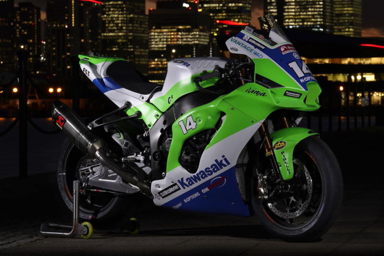 FS-3 Racing Kawasaki Team|英国スーパーバイク FS-3レーシングカワサキチームがZXR750カラーのZX-10RRを公開!