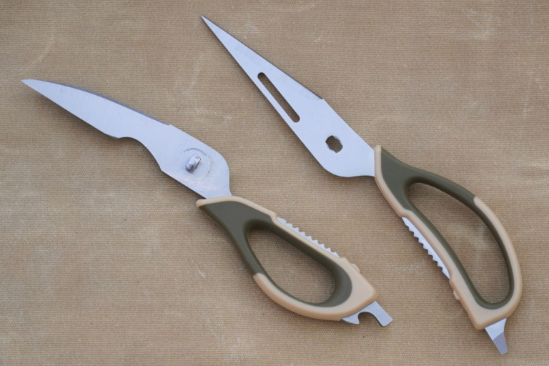 ワークマン|キャンプ|【ワークマン キャンプ用品】780円からのキャンプ飯グッズ! ワークマン・アウトドア用品の実力拝見!