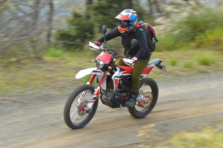 FANTIC XEF250 Trail|FANTIC XEF125|インプレッション|林道ツーリング|ファンティックXEFシリーズを林道で乗り比べ〈抜群の軽さと扱いやすさ〉