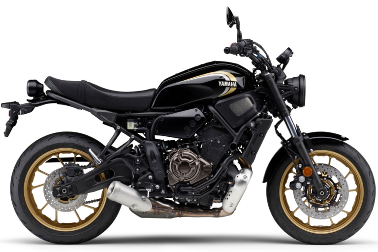 ヤマハ|XSR700 ABS|2023年モデル|ヤマハ「XSR700」2023年モデル発売! RZ250/350カラーを継承し価格改定