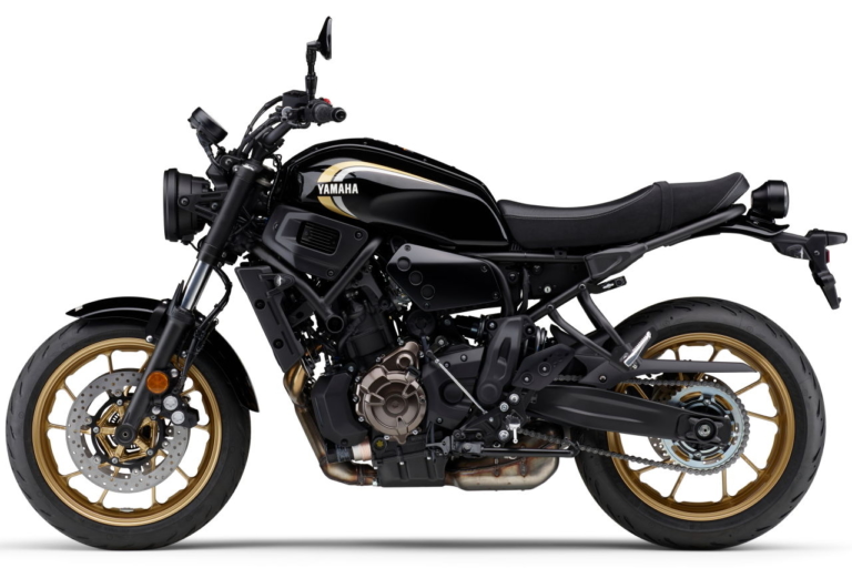 ヤマハ|XSR700 ABS|2023年モデル|ヤマハ「XSR700」2023年モデル発売! RZ250/350カラーを継承し価格改定