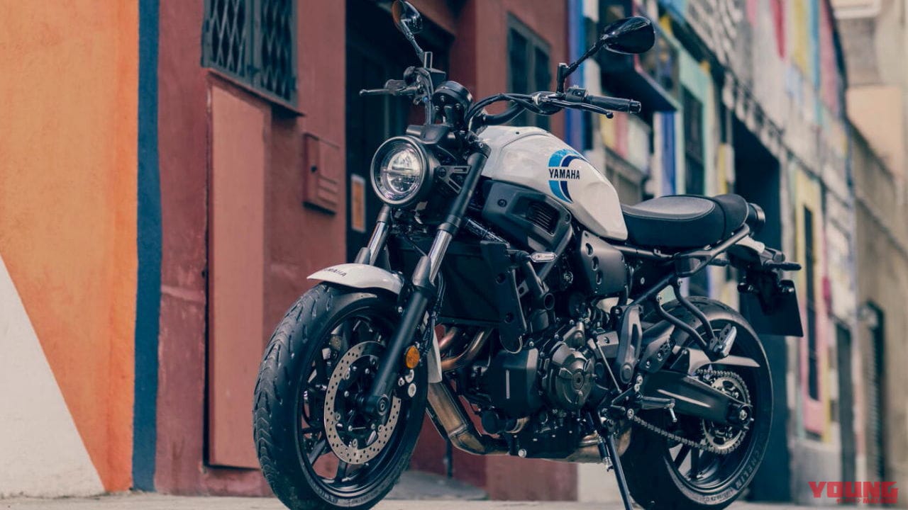 RZ250/350カラー!! ヤマハ新型「XSR700」国内発売でエンジンは規制適合、足まわり強化も