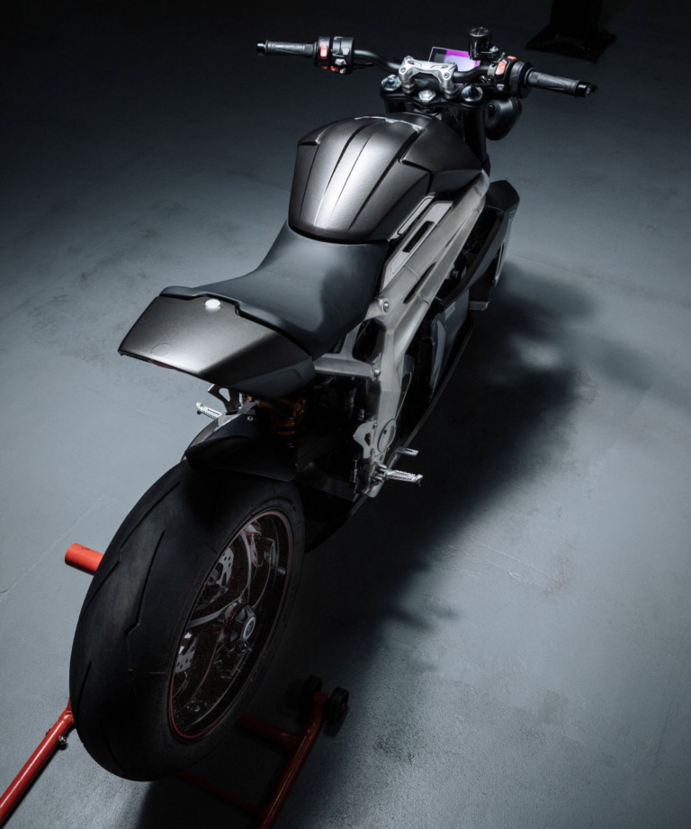 TRIUMPH TE-1 Prototype|トライアンフの電動スポーツバイク「TE-1」プロトタイプが実車試験段階のフェーズ4に移行