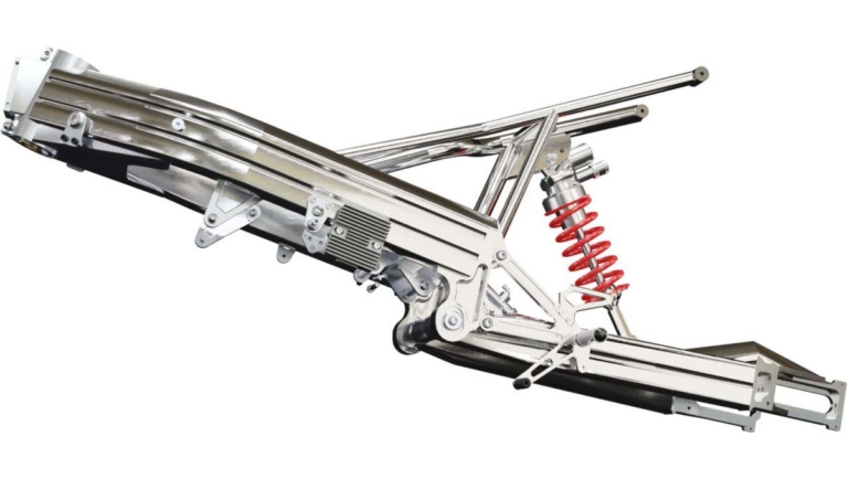 CRIGHTON CR700W|驚異のリッター323ps!! 英国生まれ、ロータリーエンジン搭載のスーパーバイク「CR700W」誕生!