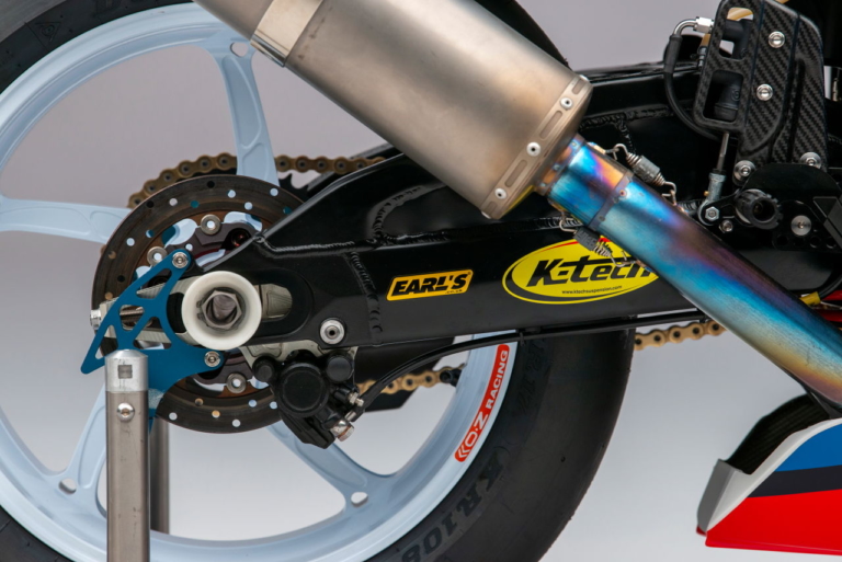 TEAM CLASSIC SUZUKI GSX-R750 SRAD RACER|チームクラシックスズキが「GSX-R750 SRAD RACER」を発表、2022年はイベントレースで走る!