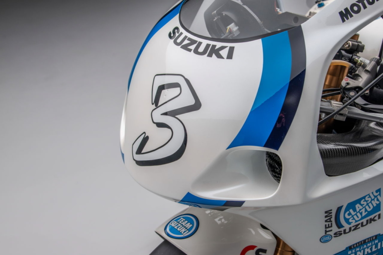 TEAM CLASSIC SUZUKI GSX-R750 SRAD RACER|チームクラシックスズキが「GSX-R750 SRAD RACER」を発表、2022年はイベントレースで走る!