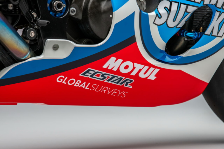 TEAM CLASSIC SUZUKI GSX-R750 SRAD RACER|チームクラシックスズキが「GSX-R750 SRAD RACER」を発表、2022年はイベントレースで走る!