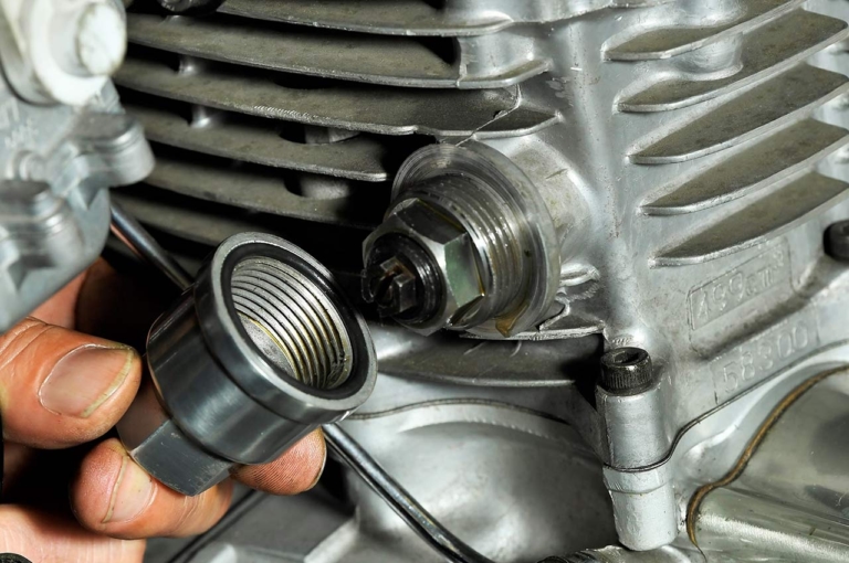 YAMAHA SR400/500|’80s国産名車・ヤマハSR400/500完調メンテナンス【フロントドラムブレーキモデル|年齢的に整備はマスト】