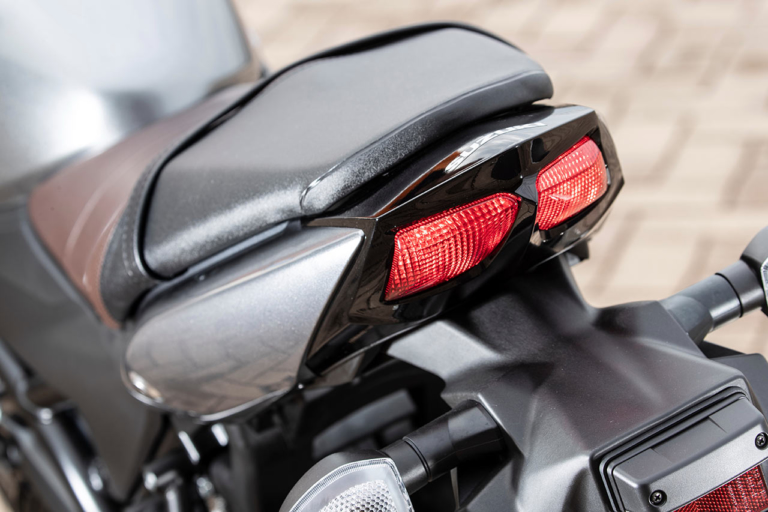 スズキSV650X