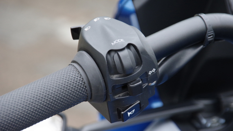 ゼロモーターサイクルズ SR/S|左スイッチ|驚異の加速! 電動ツアラー・ゼロモーターサイクルズ「SR/S」試乗インプレッション