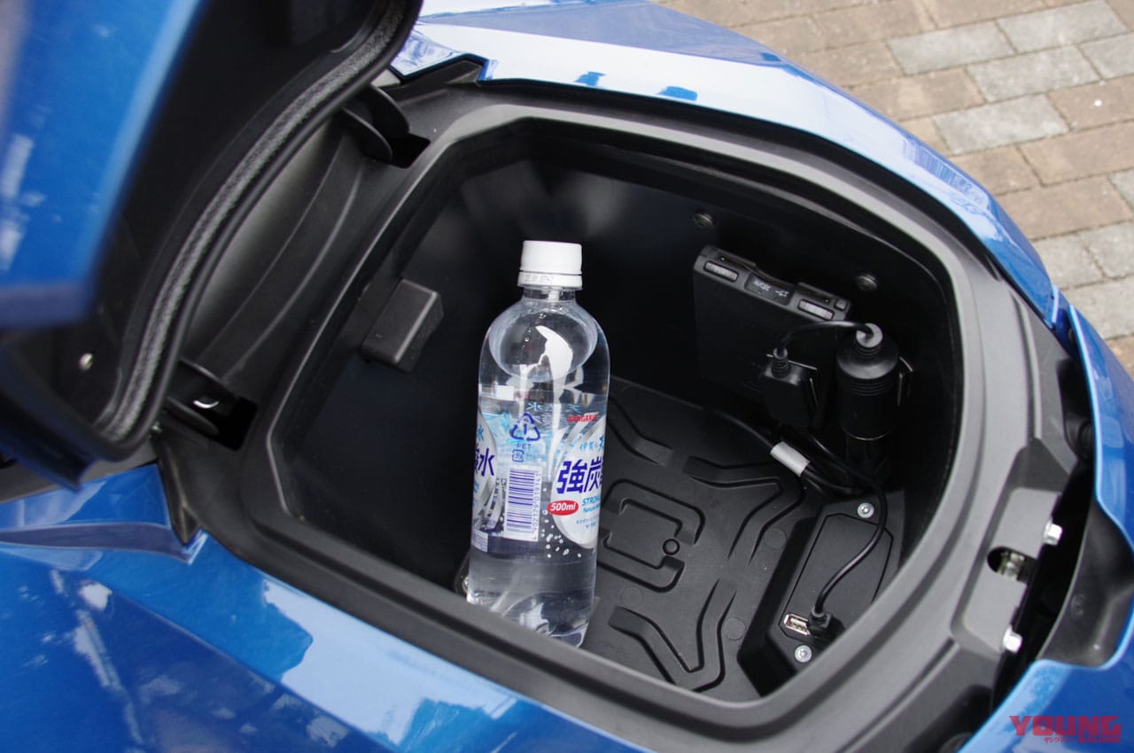 ゼロモーターサイクルズ SR/S|収納スペース|驚異の加速! 電動ツアラー・ゼロモーターサイクルズ「SR/S」試乗インプレッション