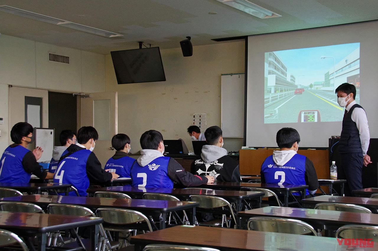 高校生の自動二輪車等の交通安全講習|埼玉県|三ない運動問題・埼玉県の取り組み:高校生向け追加講習会を実施【参加率の向上も課題】