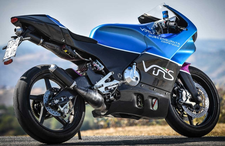 ヴィンスモーターズ ドゥエチンクワンタストラーダ|2スト250マシンが最新技術で復活!! 試乗インプレ〈ヴィンスモータース ドゥエチンクワンタストラーダ|後編〉