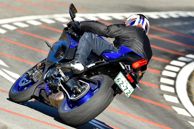 ヤマハYZF-R7|試乗インプレッション|田宮徹|新型ヤマハYZF-R7・丸山浩公道試乗インプレッション【戦闘的なライポジだがライダーの手の内にあり】