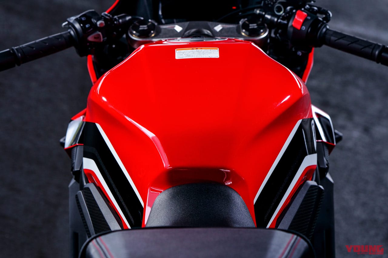 ホンダ CBR650R|ライディングポジション|新型ヤマハYZF-R7 vsライバル徹底比較#2 ライディングポジション/主要装備編〈RS660/CBR650R/ニンジャ650〉