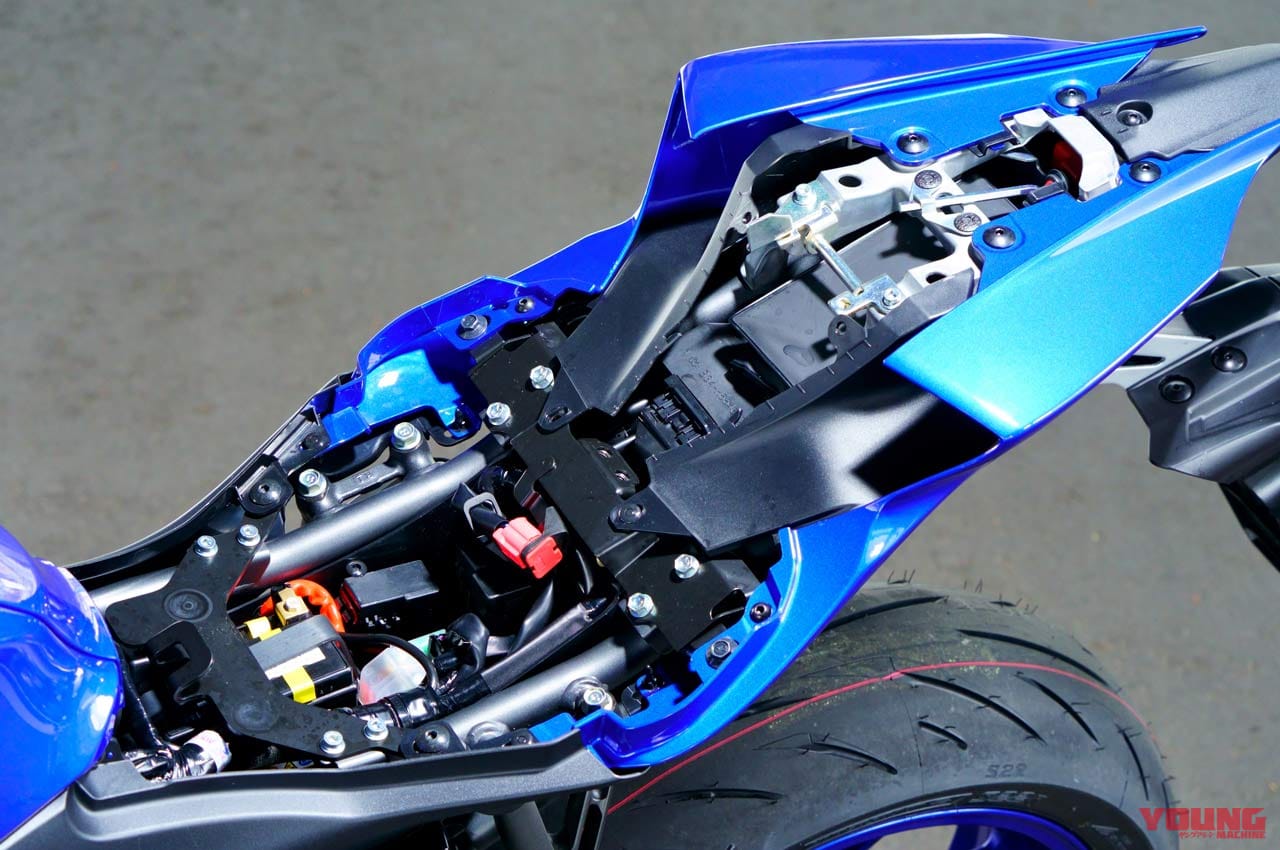 ヤマハ YZF-R7|ユーティリティ|新型ヤマハYZF-R7 vsライバル徹底比較#2 ライディングポジション/主要装備編〈RS660/CBR650R/ニンジャ650〉