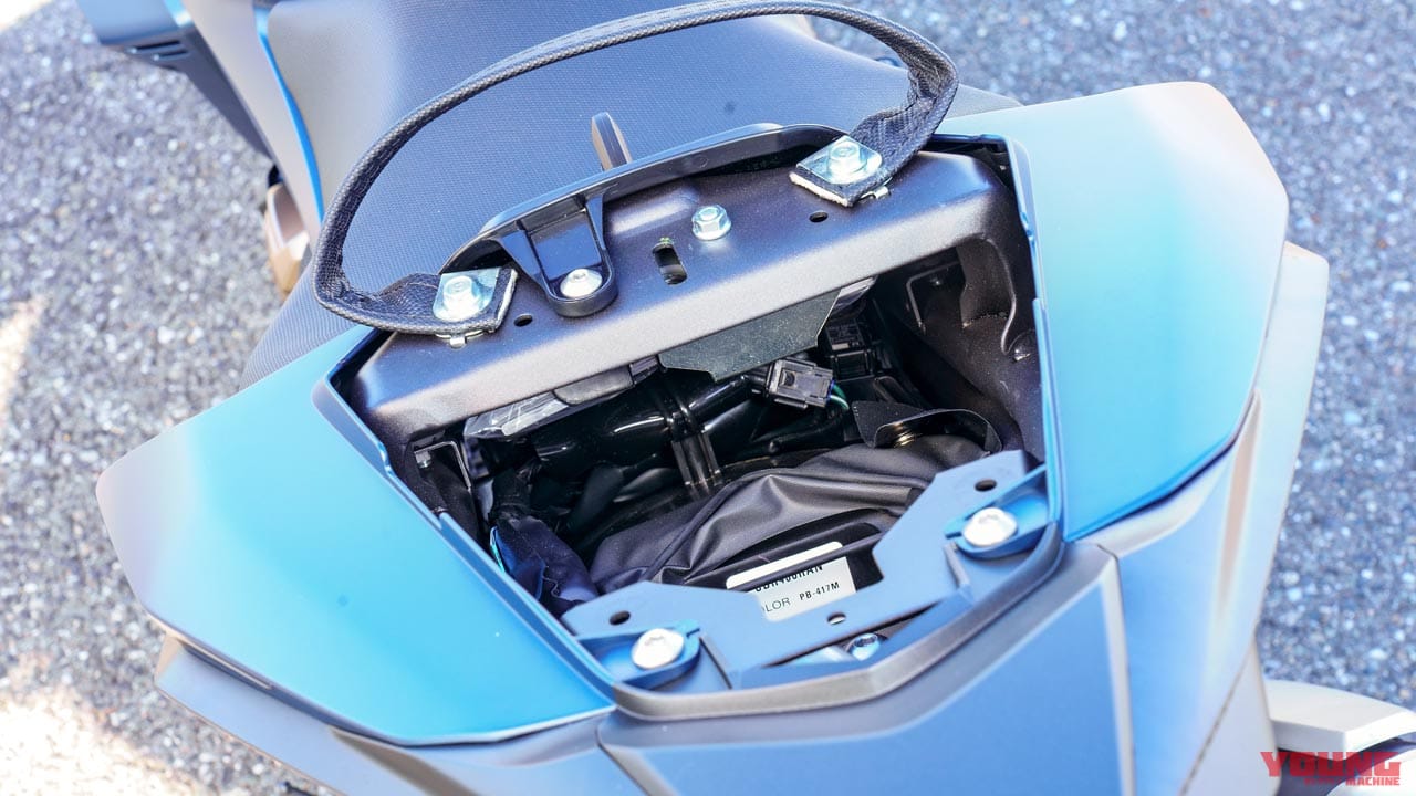 |ホンダCBR400R〈いま国内で買える新型バイクカタログ|小型二輪(400-251cc)〉