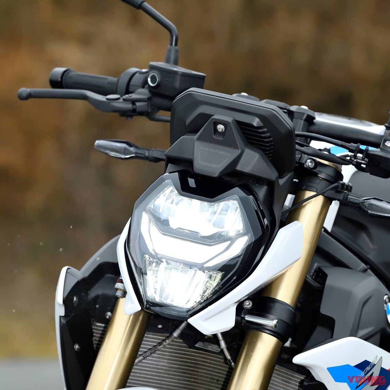 |スポーツできるロードスター! BMW S1000R試乗インプレッション【電子制御満載のMパッケージ】