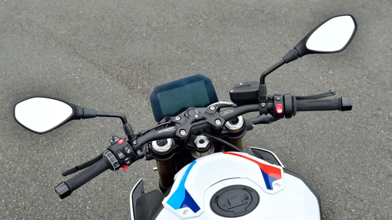 BMW S1000R Mパッケージ|スポーツできるロードスター! BMW S1000R試乗インプレッション【電子制御満載のMパッケージ】