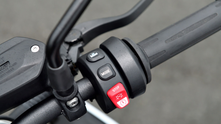 BMW S1000R Mパッケージ|スポーツできるロードスター! BMW S1000R試乗インプレッション【電子制御満載のMパッケージ】