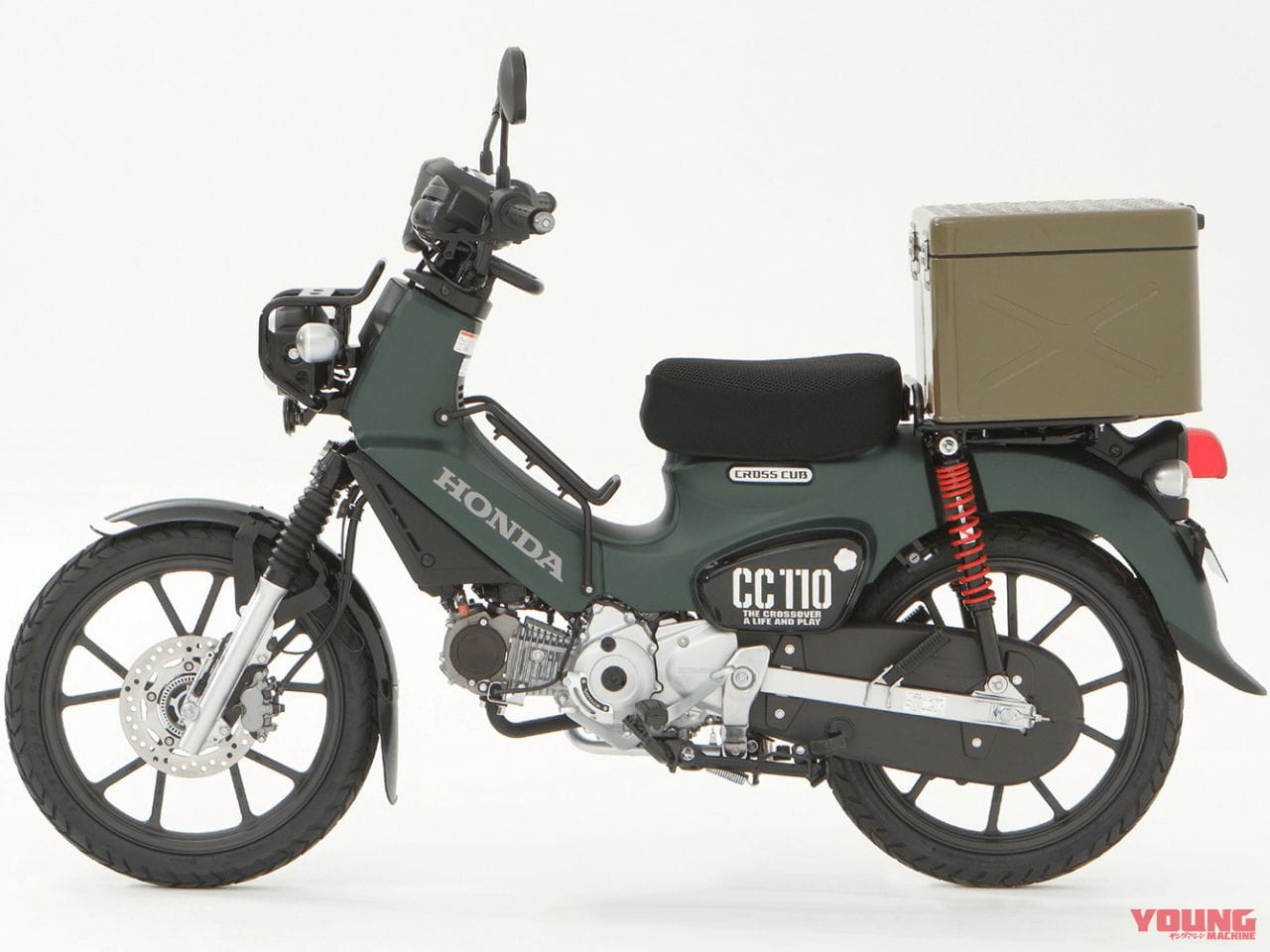 HONDA CROSS CUB 110 Customized|【速報】ホンダ新型「クロスカブ110」、銀の「ホーク11」登場 in 大阪モーターサイクルショー