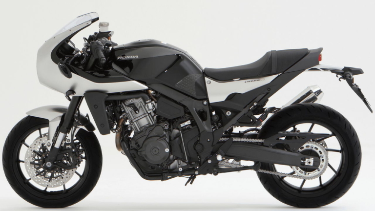 HONDA HAWK 11 Customized|【速報】ホンダ新型「クロスカブ110」、銀の「ホーク11」登場 in 大阪モーターサイクルショー