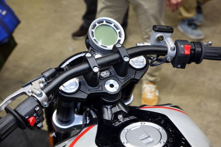 モンディアル HPS 250 ハンドル|かっこよ! 超クール原付二種『モンディアル』125軍団参上、日本限定の250もあるぞ【東京MCショー】