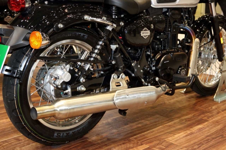 ベネリ インペリアーレ 400 マフラー|打倒GB350に空冷単気筒の刺客! ベネリ「インペリアーレ400」登場、ストファイ系「125S」も6月発売か【東京MCショー】