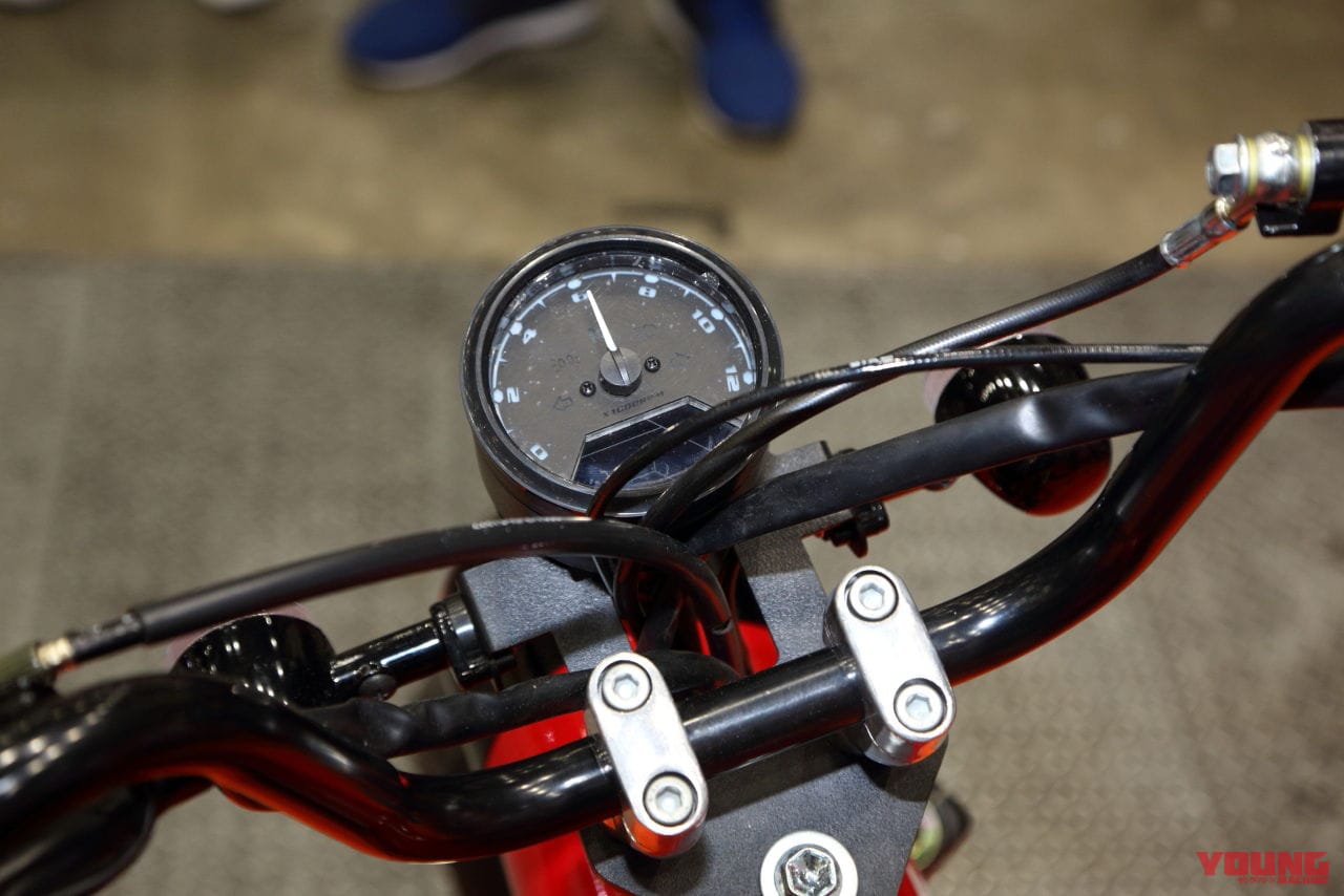 |ダックス125のライバルは大砲野郎?! フェニックス「ガンナー」シリーズ最高峰、125が初見参【東京MCショー】