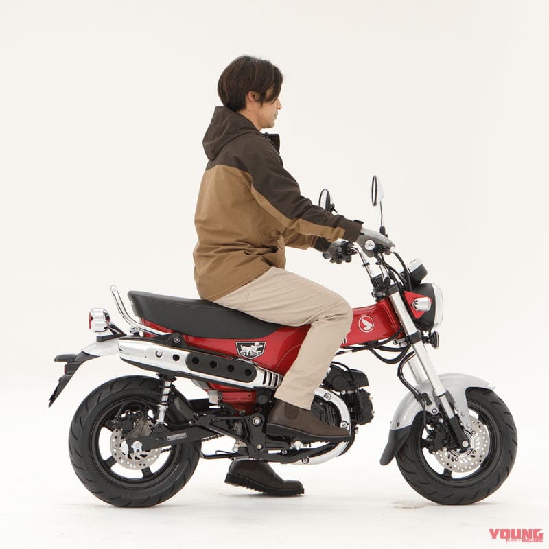 |ホンダ「ダックス125」足つきチェック&カスタム車も世界初公開! グレーもあった!!