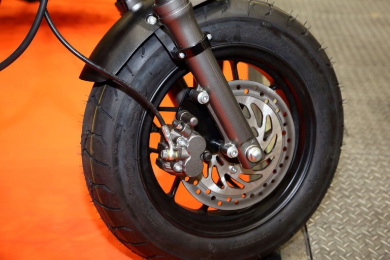 フェニックス ガンナー 125 前輪|ダックス125のライバルは大砲野郎?! フェニックス「ガンナー」シリーズ最高峰、125が初見参【東京MCショー】