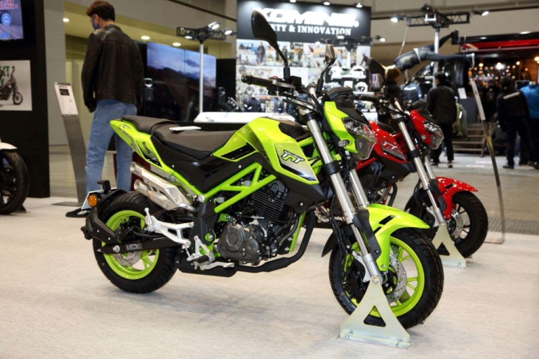 ベネリ TNT125|打倒GB350に空冷単気筒の刺客! ベネリ「インペリアーレ400」登場、ストファイ系「125S」も6月発売か【東京MCショー】