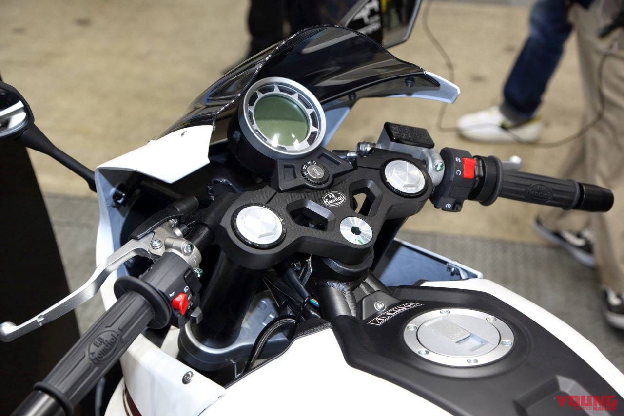 |かっこよ! 超クール原付二種『モンディアル』125軍団参上、日本限定の250もあるぞ【東京MCショー】