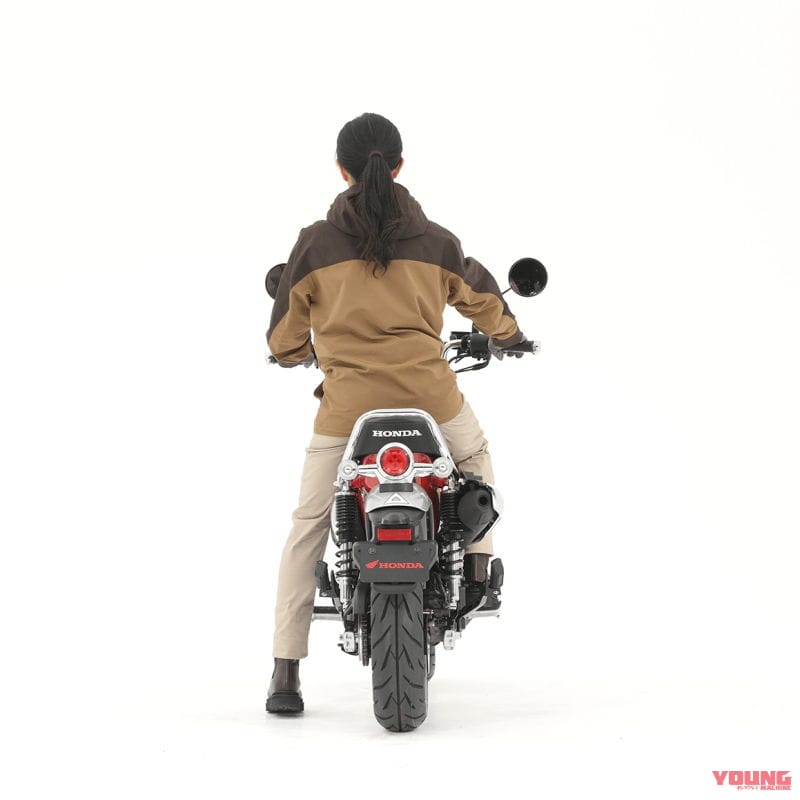 |ホンダ「ダックス125」足つきチェック&カスタム車も世界初公開! グレーもあった!!