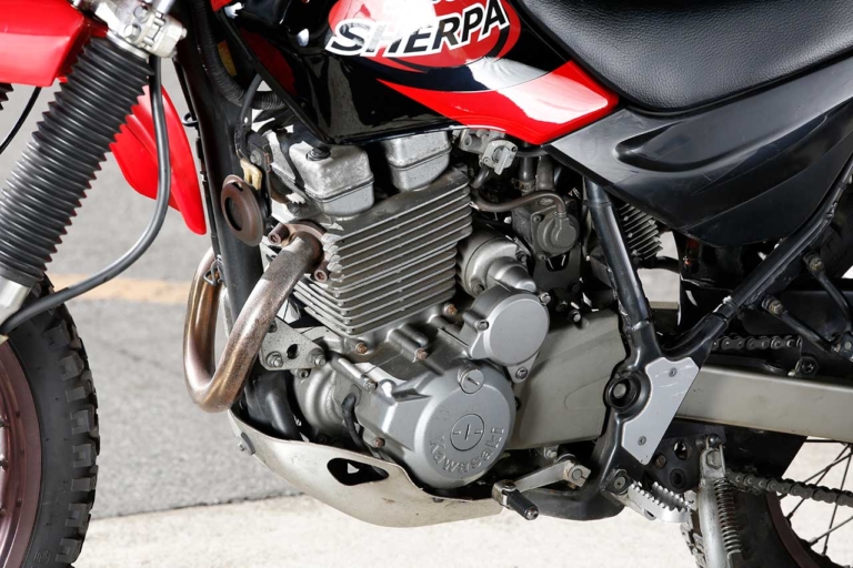 カワサキ スーパーシェルパ|エンジン|レッドバロン|走り継ぐべき絶版オフロードマシン:’01 カワサキ スーパーシェルパ〈Past Time Review〉