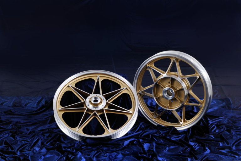 DAYTONA SEVEN STAR CAST WHEEL|GB350のカフェレーサー仕様!! デイトナが各モーターサイクルショーの出展概要を発表
