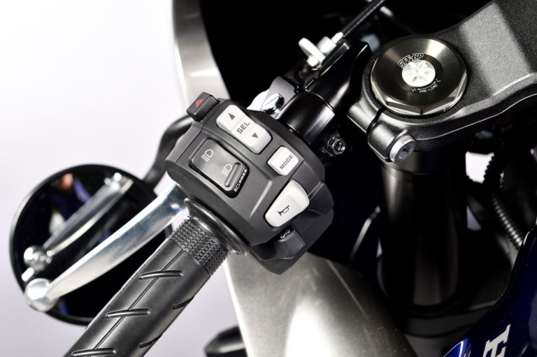 ホンダ|ホーク11|ホンダ「ホーク11」は130~140万円で今秋発売?! 世界初公開のディテールも全部撮った!