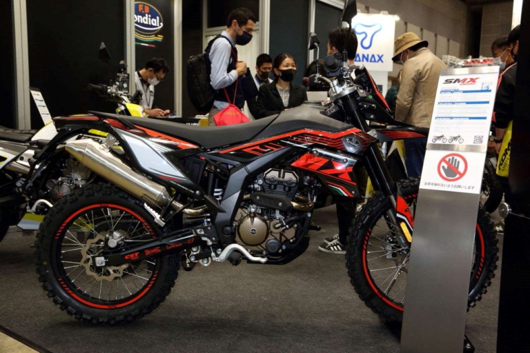 モンディアル SMX 125 エンデューロ|かっこよ! 超クール原付二種『モンディアル』125軍団参上、日本限定の250もあるぞ【東京MCショー】