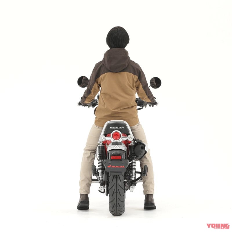 |ホンダ「ダックス125」足つきチェック&カスタム車も世界初公開! グレーもあった!!