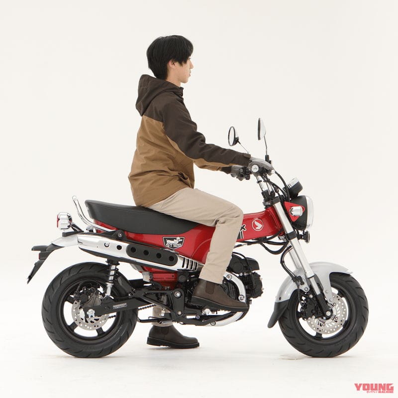 |ホンダ「ダックス125」足つきチェック&カスタム車も世界初公開! グレーもあった!!