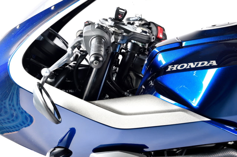 ホンダ|ホーク11|ホンダ「ホーク11」は130~140万円で今秋発売?! 世界初公開のディテールも全部撮った!