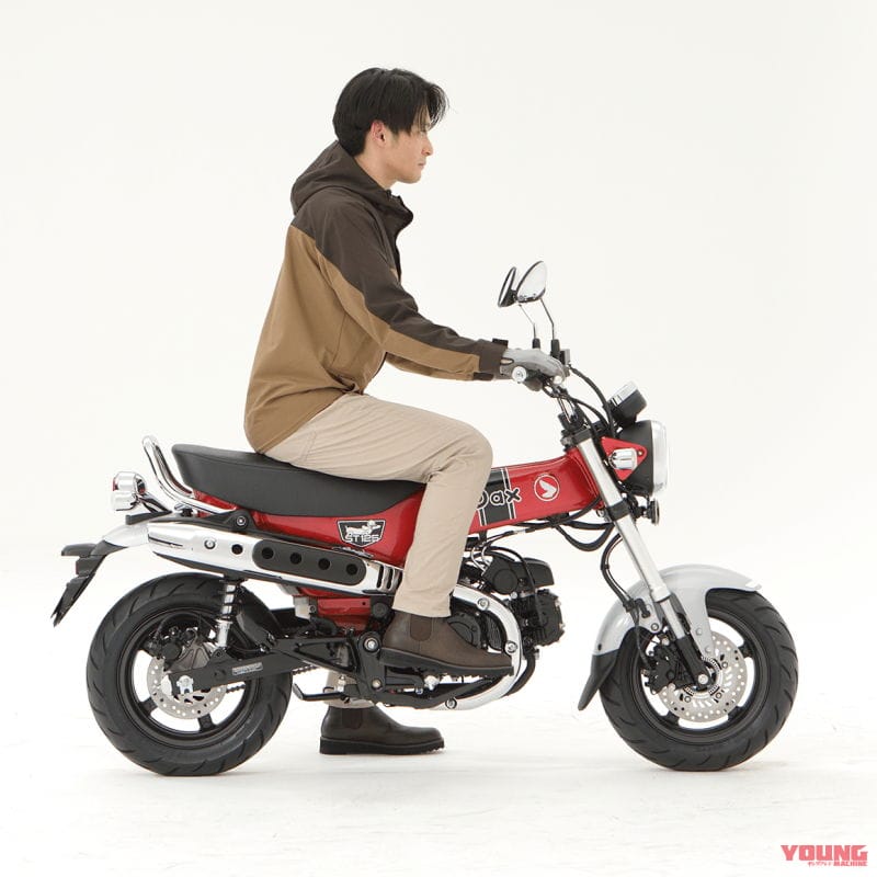 |ホンダ「ダックス125」足つきチェック&カスタム車も世界初公開! グレーもあった!!