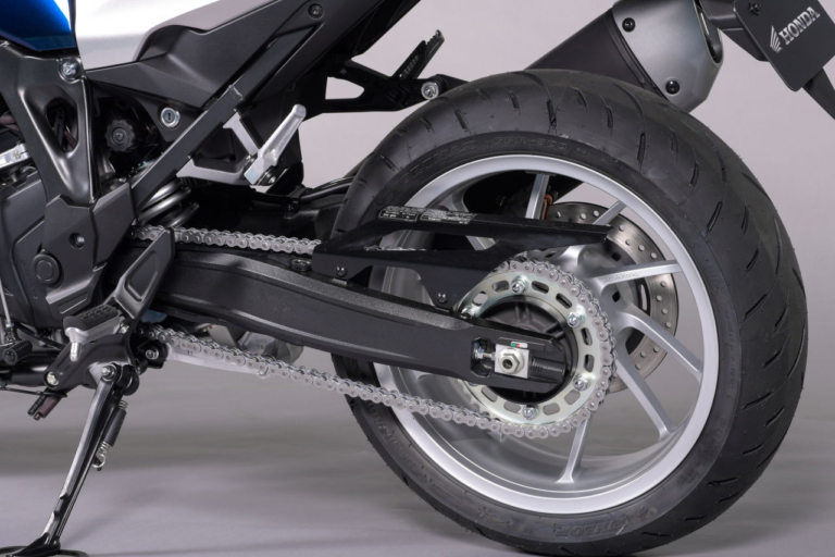 ホンダ|ホーク11|ホンダ「ホーク11」は130~140万円で今秋発売?! 世界初公開のディテールも全部撮った!