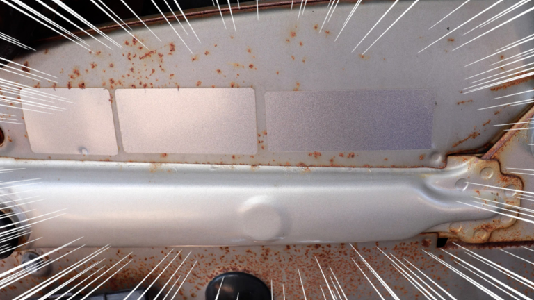 ステッカーを簡単に剥がす方法|剥がした跡|【裏技】カチカチになった古いステッカーを「びろ〜っ」と剥がすカンタンな方法!