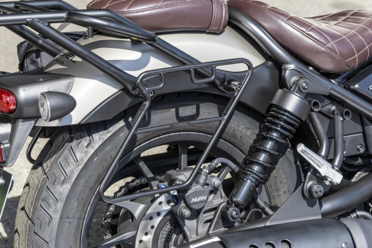 レブル250|サイドバッグサポート|SP武川||レブル250にハイカムチューンも?! スペシャルパーツ武川の新作パーツが便利&快適だけじゃない!