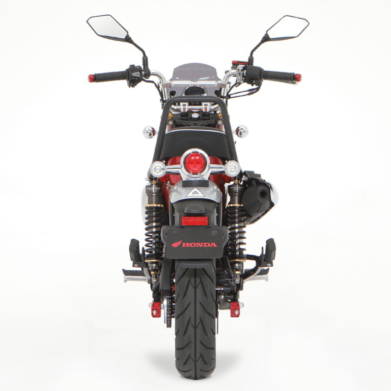 ダックス125|カスタマイズ車|ホンダ「ダックス125」足つきチェック&カスタム車も世界初公開! グレーもあった!!